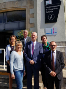Frédéric Delemazure entouré de son équipe de direction